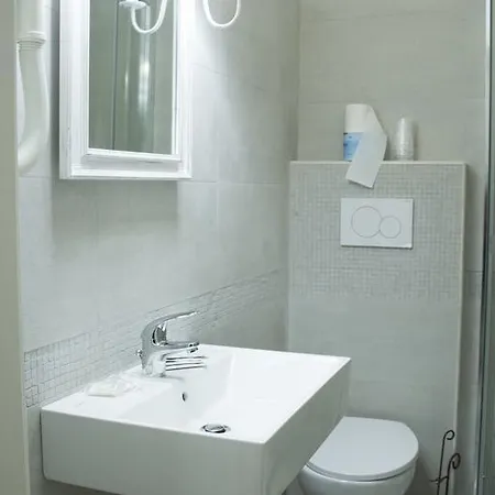 Clara Domus 3*
